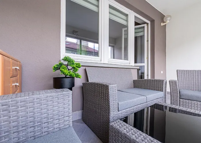 Rentplanet - Ulrychow وارسو