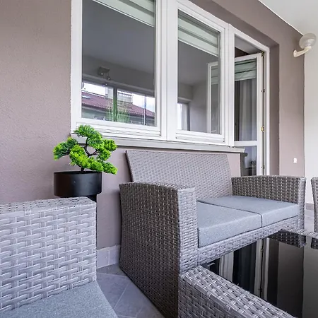 Rentplanet - Ulrychow Warsaw